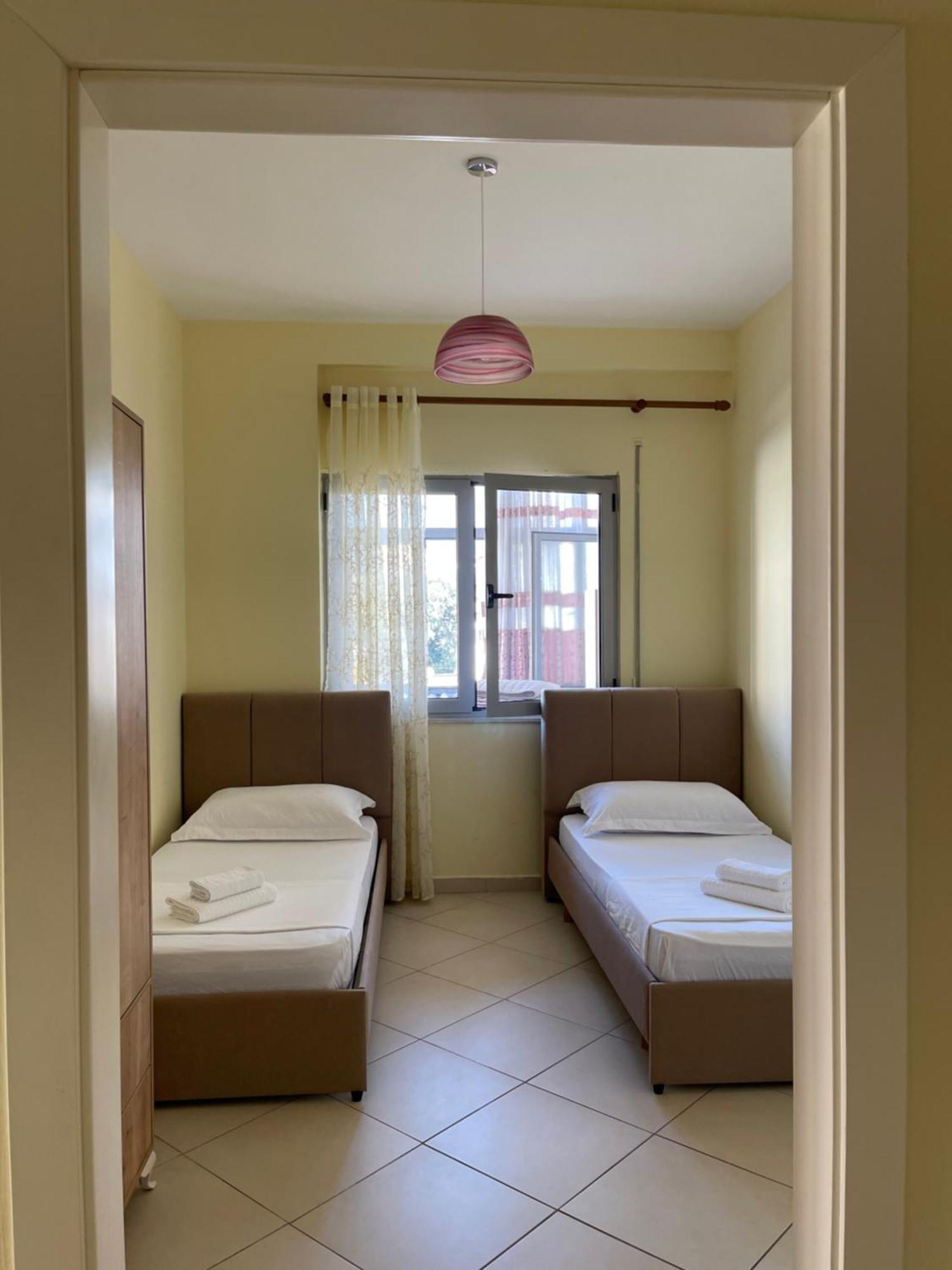 New Baazar Terrace Apartment Tiranë Eksteriør bilde