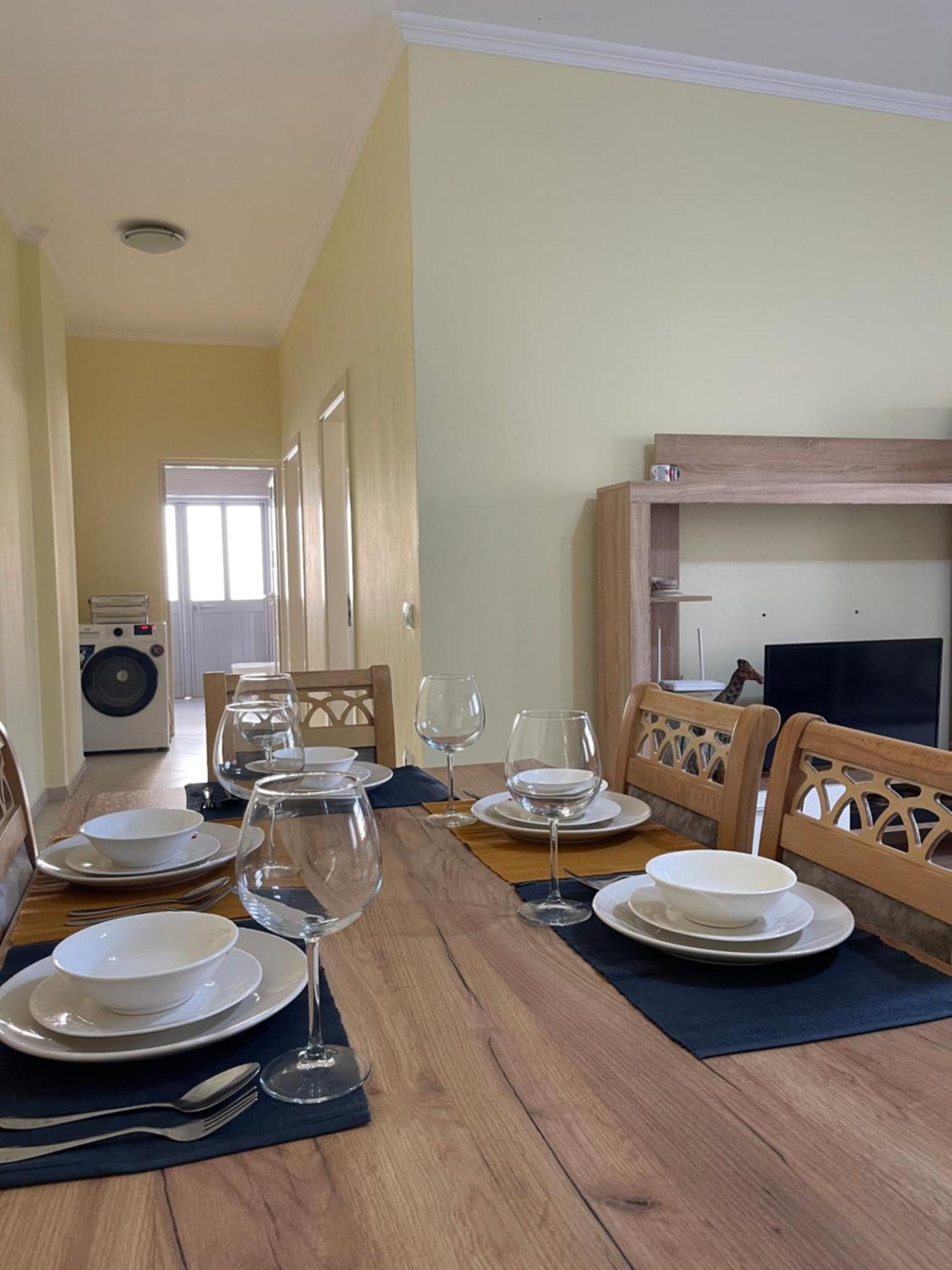 New Baazar Terrace Apartment Tiranë Eksteriør bilde